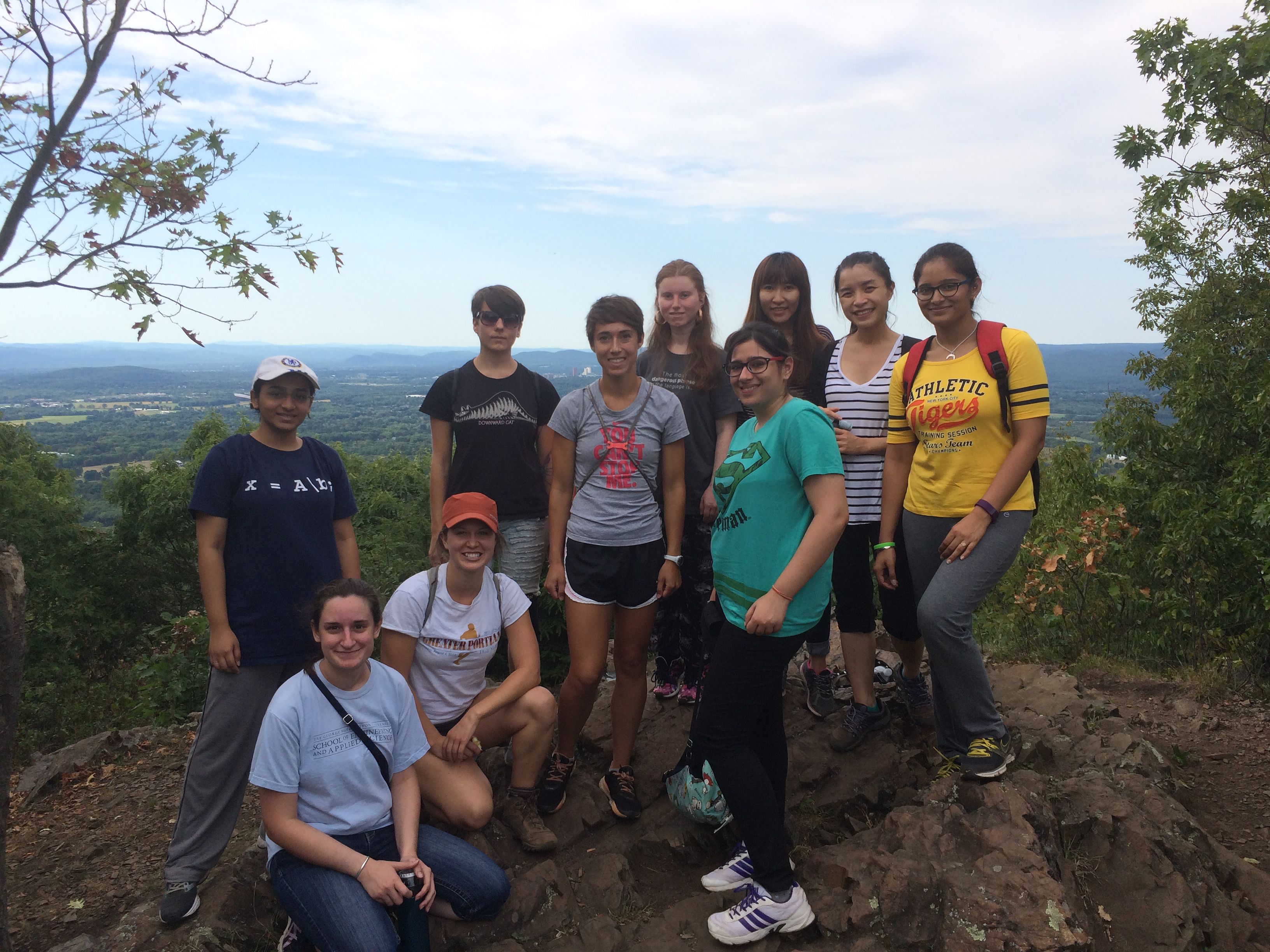 CSWomen hikes Mt. Norwottuck from the Notch